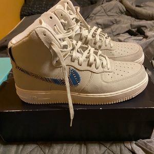 Air Force 1 High 07 LV8